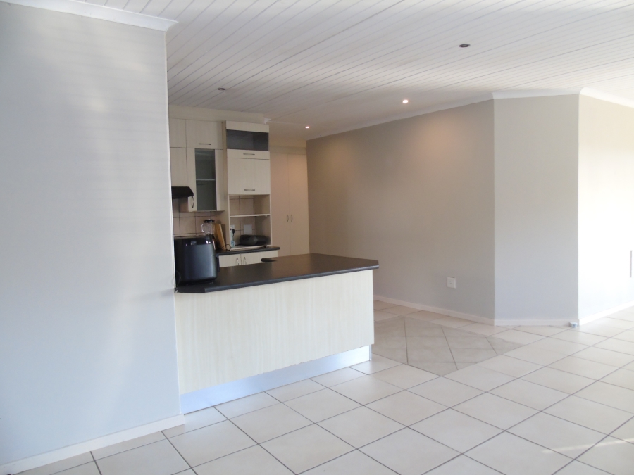 To Let 3 Bedroom Property for Rent in Beacon Bay Eastern Cape